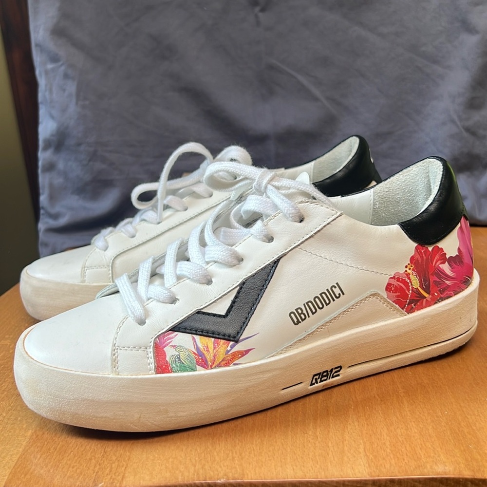 QB12 Dodici Sneakers, size 37